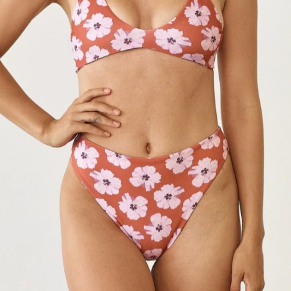 Lokahi Swimwear Josie Bottom in Vintage Hawaii Print